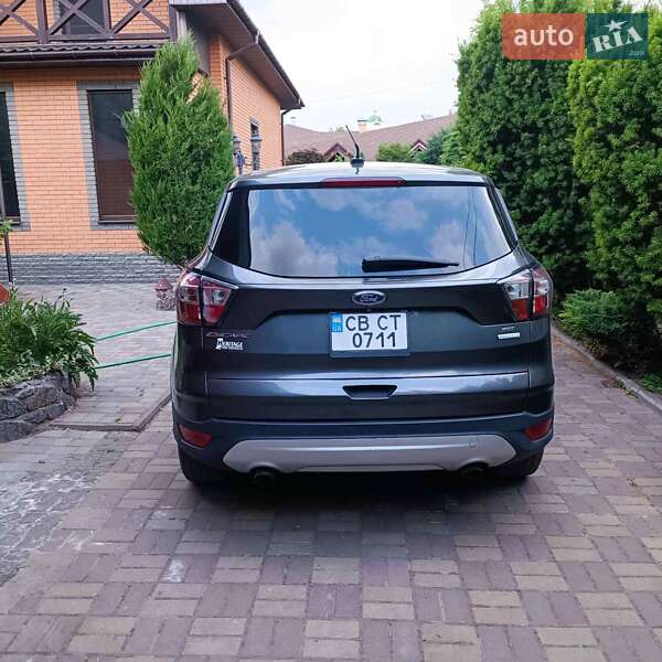 Позашляховик / Кросовер Ford Escape 2016 в Чернігові