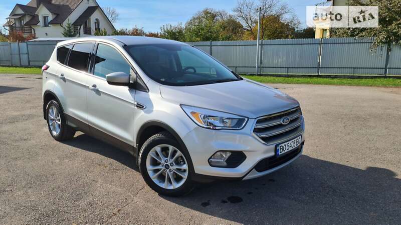 Внедорожник / Кроссовер Ford Escape 2017 в Тернополе