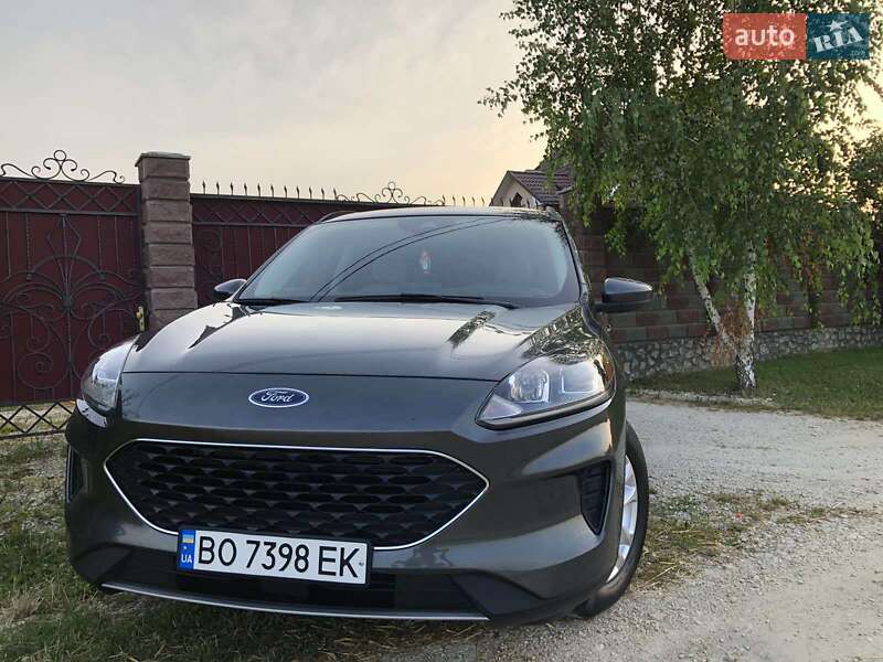 Внедорожник / Кроссовер Ford Escape 2020 в Тернополе фото 2 Внедорожник / Кроссовер Ford Escape 2020 в Тернополе