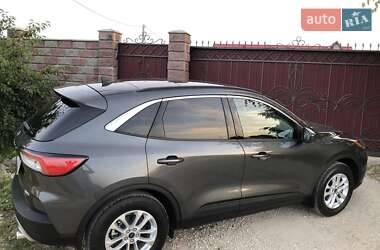 Позашляховик / Кросовер Ford Escape 2020 в Тернополі