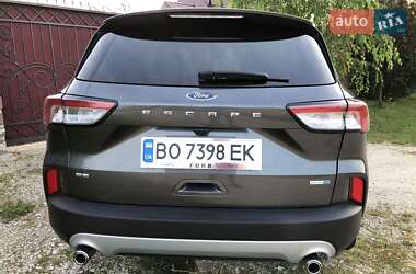 Позашляховик / Кросовер Ford Escape 2020 в Тернополі