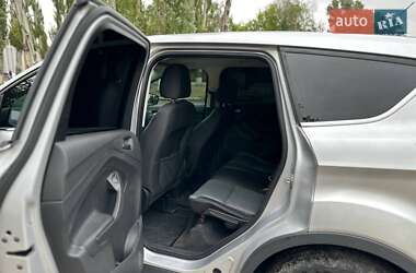 Внедорожник / Кроссовер Ford Escape 2015 в 
