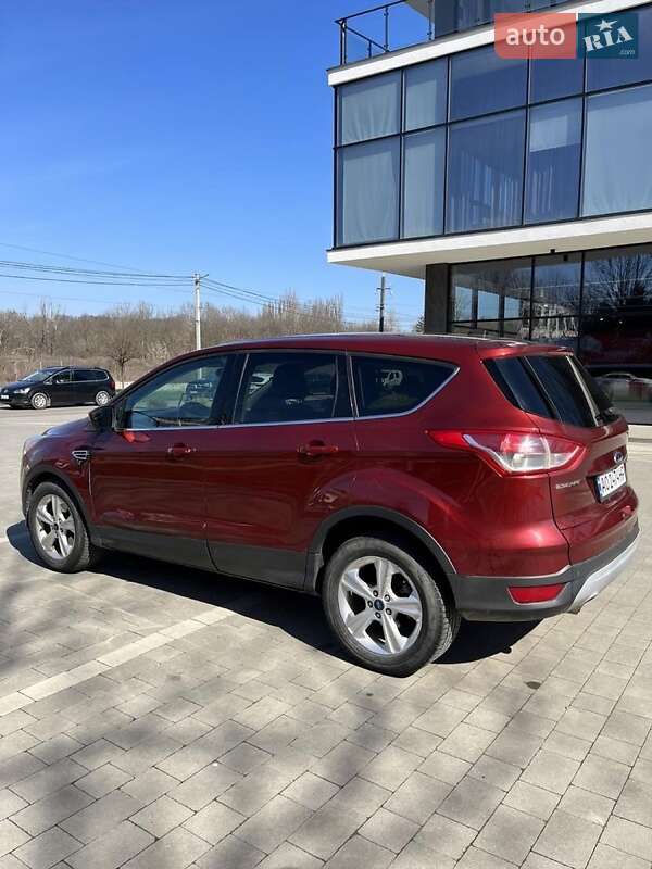 Внедорожник / Кроссовер Ford Escape 2015 в Ужгороде