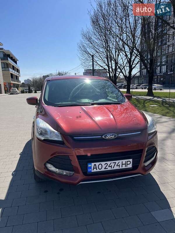 Внедорожник / Кроссовер Ford Escape 2015 в Ужгороде