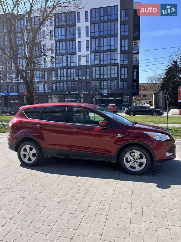 Внедорожник / Кроссовер Ford Escape 2015 в Ужгороде