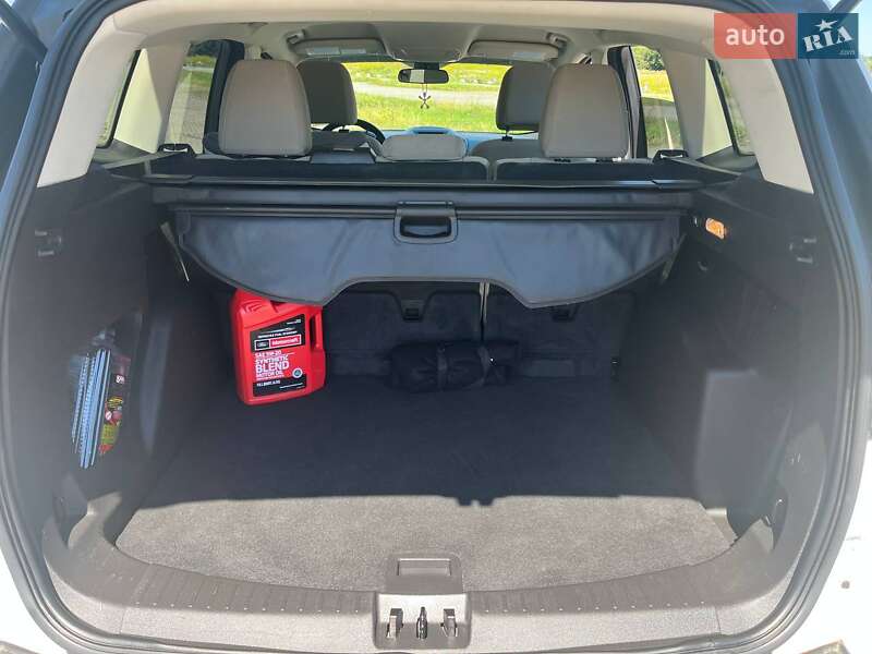 Внедорожник / Кроссовер Ford Escape 2017 в Львове