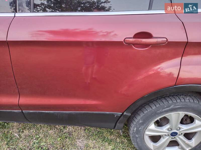 Внедорожник / Кроссовер Ford Escape 2016 в Шептицькому