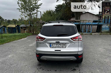 Внедорожник / Кроссовер Ford Escape 2012 в 