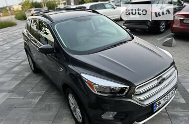 Внедорожник / Кроссовер Ford Escape 2019 в 