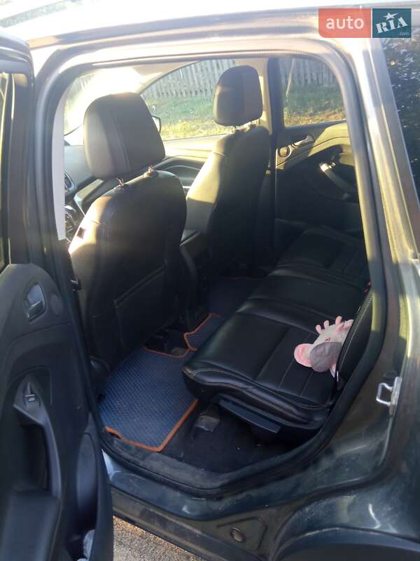 Позашляховик / Кросовер Ford Escape 2012 в Крижополі