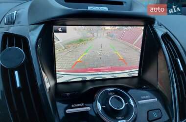 Внедорожник / Кроссовер Ford Escape 2015 в 