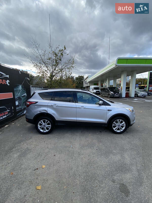 Внедорожник / Кроссовер Ford Escape 2016 в Киеве фото 3 Внедорожник / Кроссовер Ford Escape 2016 в Киеве
