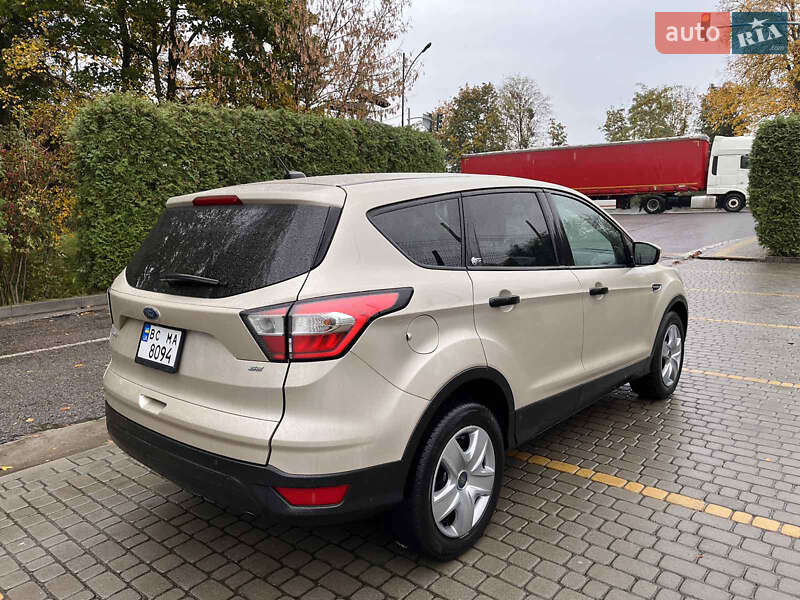 Позашляховик / Кросовер Ford Escape 2016 в Львові