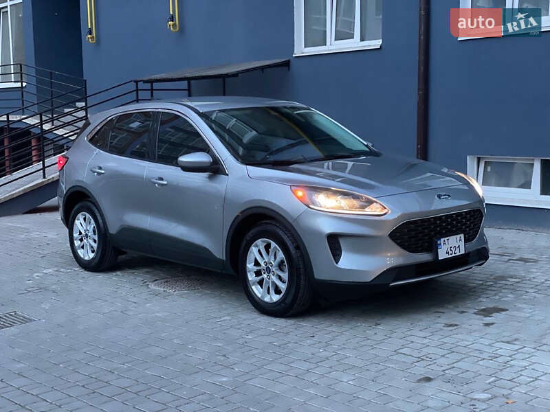 Позашляховик / Кросовер Ford Escape 2022 в Івано-Франківську
