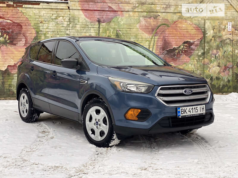 Внедорожник / Кроссовер Ford Escape 2018 в Ровно