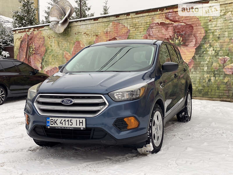 Внедорожник / Кроссовер Ford Escape 2018 в Ровно