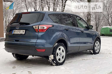 Внедорожник / Кроссовер Ford Escape 2018 в Ровно