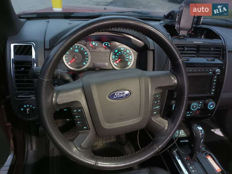Внедорожник / Кроссовер Ford Escape 2011 в Прилуках