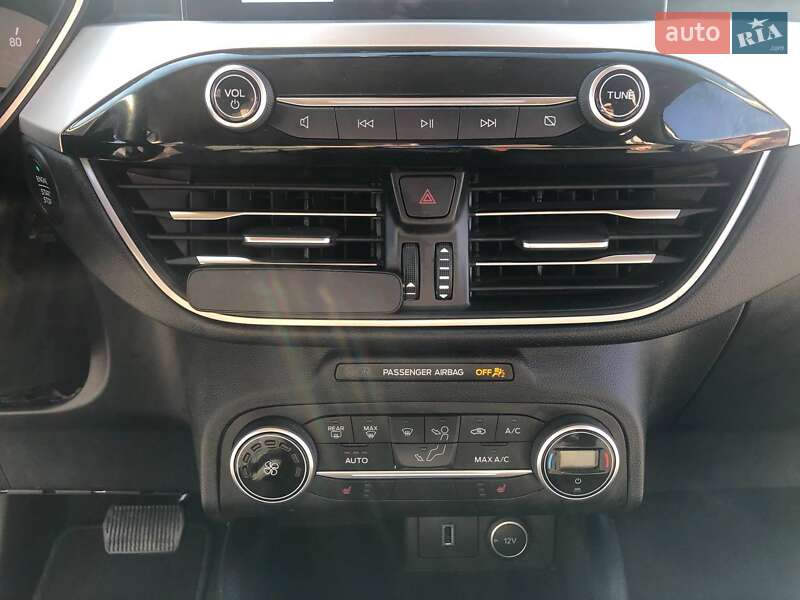 Внедорожник / Кроссовер Ford Escape 2020 в Стрые