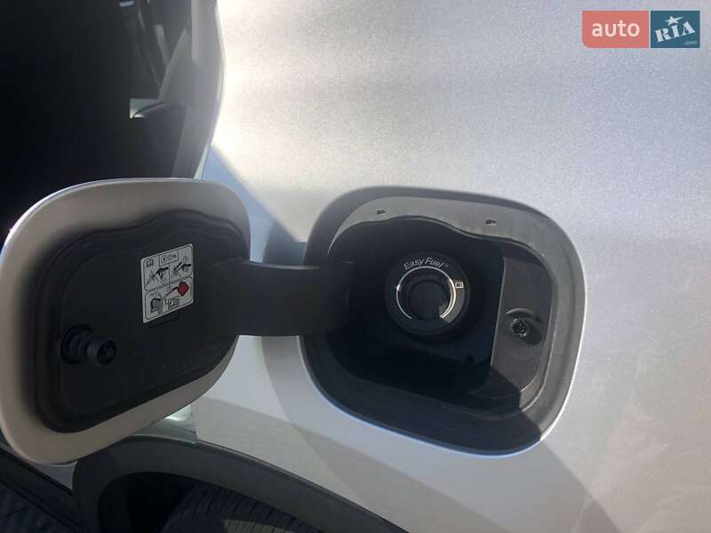 Внедорожник / Кроссовер Ford Escape 2020 в Стрые