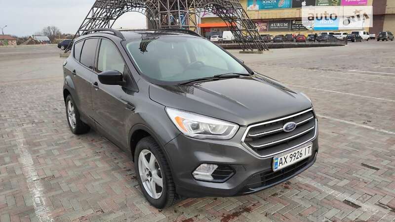 Внедорожник / Кроссовер Ford Escape 2017 в Харькове