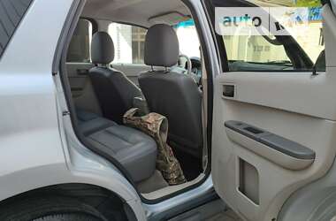 Внедорожник / Кроссовер Ford Escape 2010 в 
