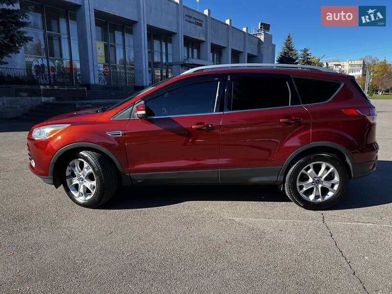 Внедорожник / Кроссовер Ford Escape 2013 в Ровно