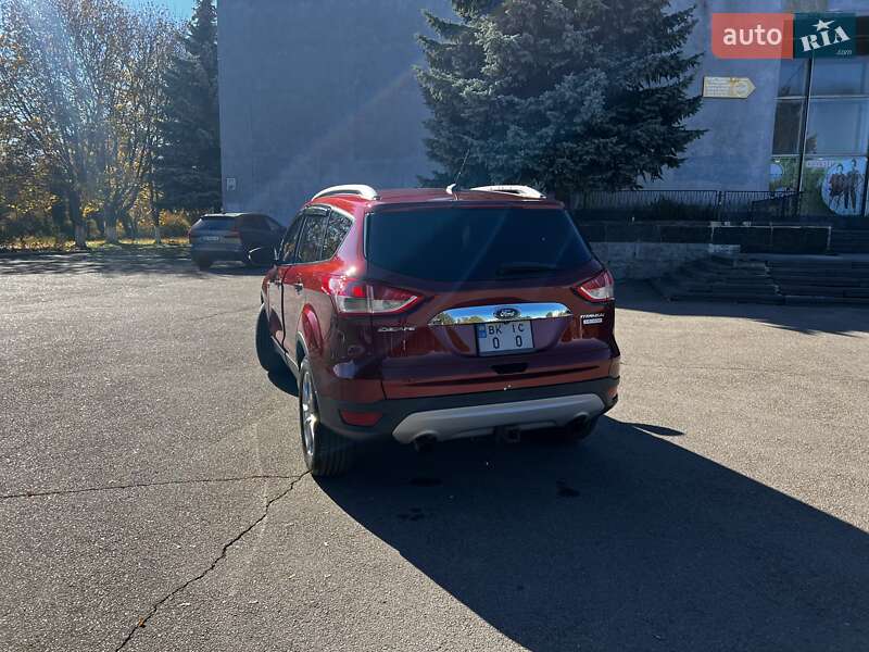 Внедорожник / Кроссовер Ford Escape 2013 в Ровно