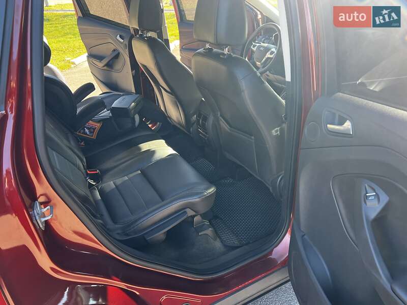 Внедорожник / Кроссовер Ford Escape 2013 в Ровно