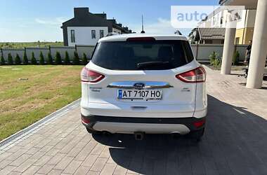 Внедорожник / Кроссовер Ford Escape 2014 в Долине