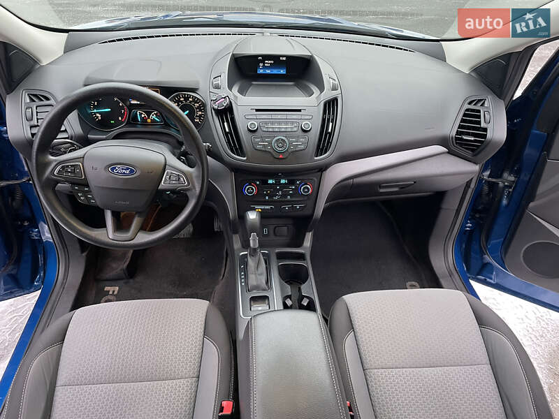 Внедорожник / Кроссовер Ford Escape 2016 в Киеве