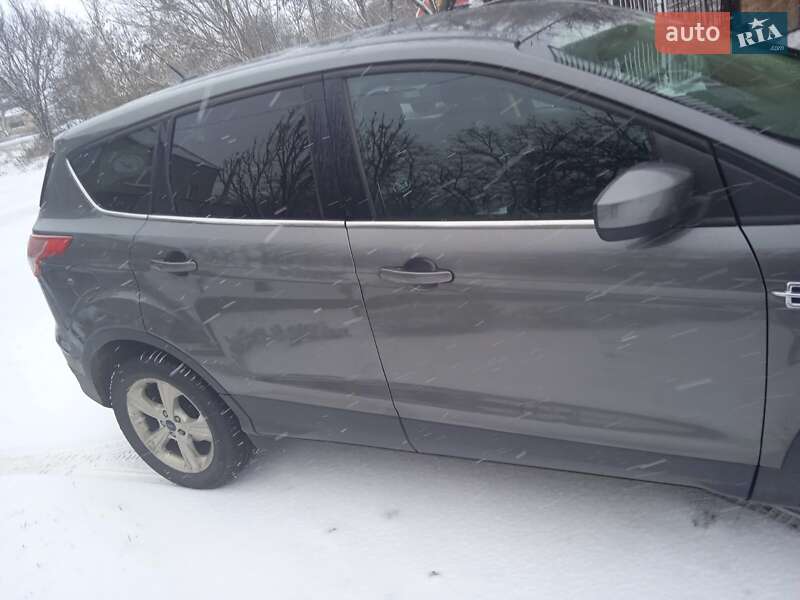 Внедорожник / Кроссовер Ford Escape 2014 в Днепре