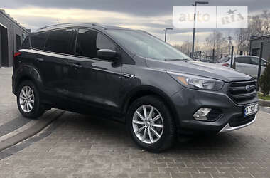 Внедорожник / Кроссовер Ford Escape 2019 в Ивано-Франковске