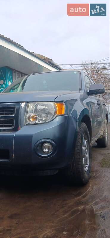 Внедорожник / Кроссовер Ford Escape 2012 в Гайвороне