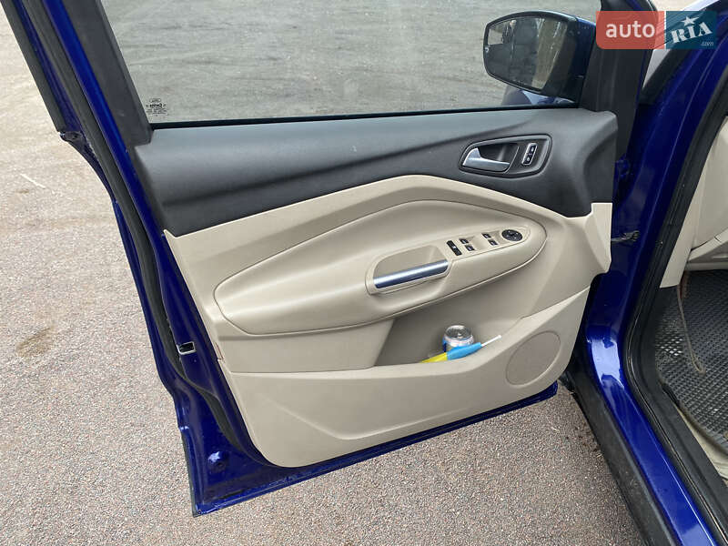 Позашляховик / Кросовер Ford Escape 2014 в Сарнах