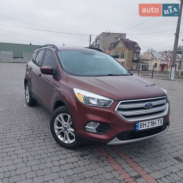 Позашляховик / Кросовер Ford Escape 2018 в Первомайську фото Позашляховик / Кросовер Ford Escape 2018 в Первомайську