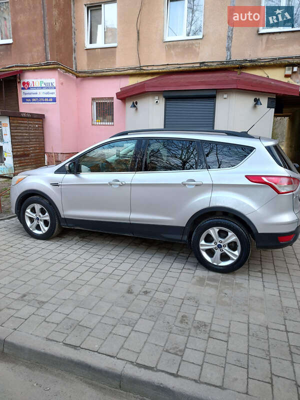 Внедорожник / Кроссовер Ford Escape 2014 в Львове