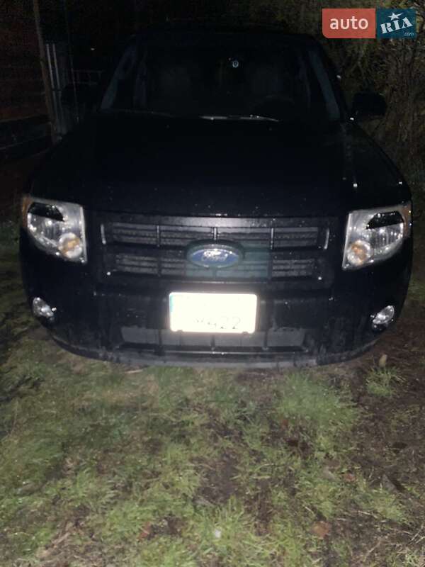 Внедорожник / Кроссовер Ford Escape 2011 в Умани