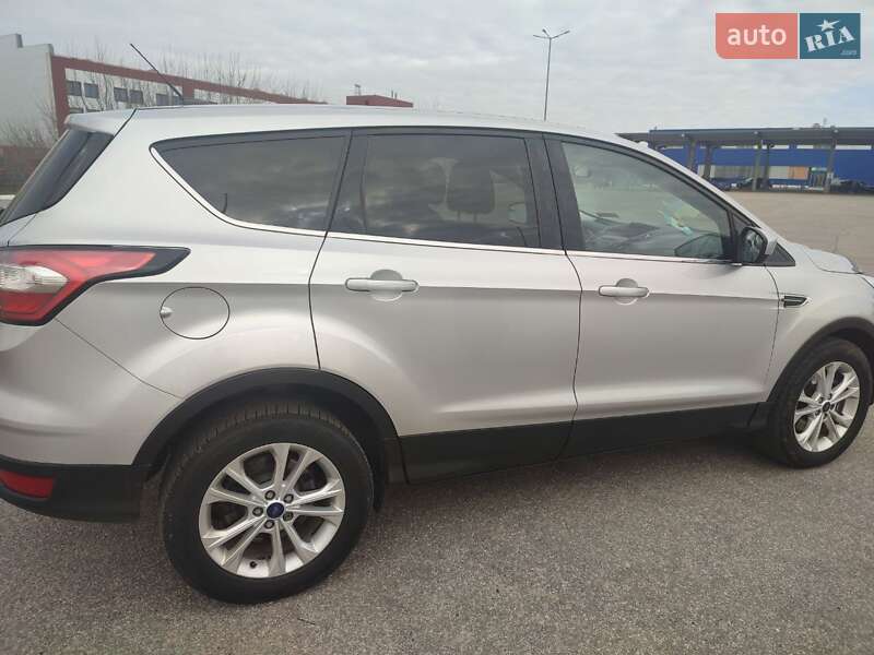 Внедорожник / Кроссовер Ford Escape 2016 в Харькове фото 4 Внедорожник / Кроссовер Ford Escape 2016 в Харькове