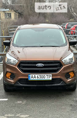 Позашляховик / Кросовер Ford Escape 2016 в Києві