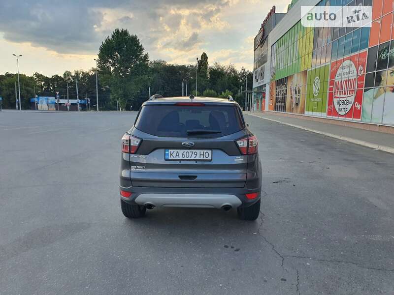 Внедорожник / Кроссовер Ford Escape 2017 в Славянске