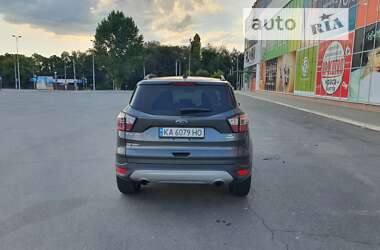 Позашляховик / Кросовер Ford Escape 2017 в Слов'янську
