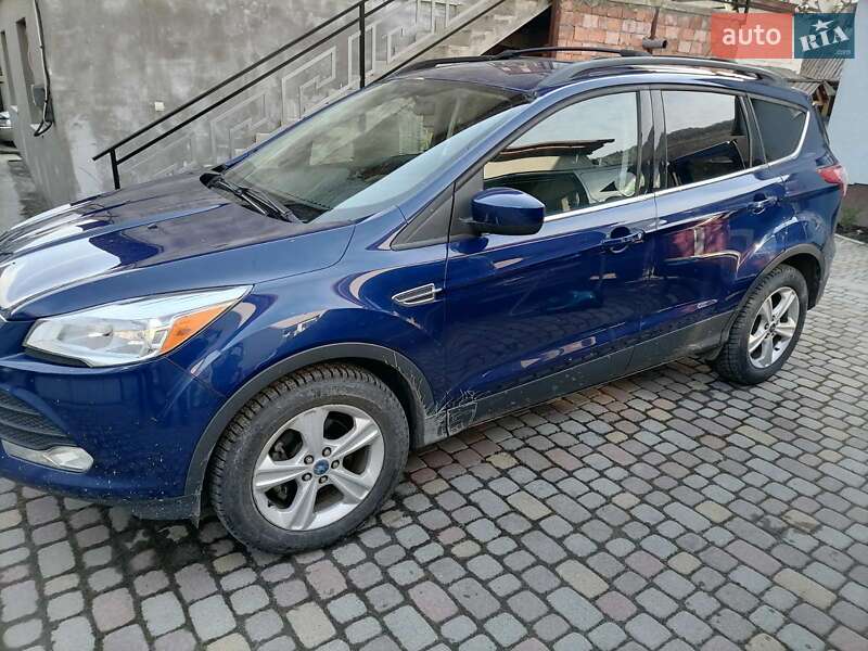 Внедорожник / Кроссовер Ford Escape 2012 в Рахове