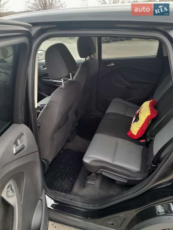 Внедорожник / Кроссовер Ford Escape 2014 в Ровно