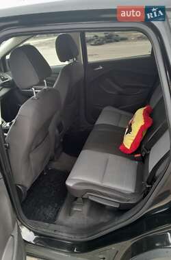 Внедорожник / Кроссовер Ford Escape 2014 в 