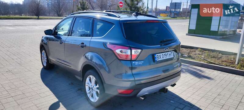Внедорожник / Кроссовер Ford Escape 2018 в Хмельницком