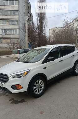 Внедорожник / Кроссовер Ford Escape 2017 в Харькове