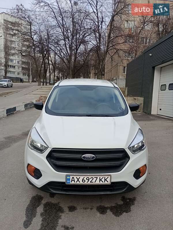 Внедорожник / Кроссовер Ford Escape 2017 в Харькове