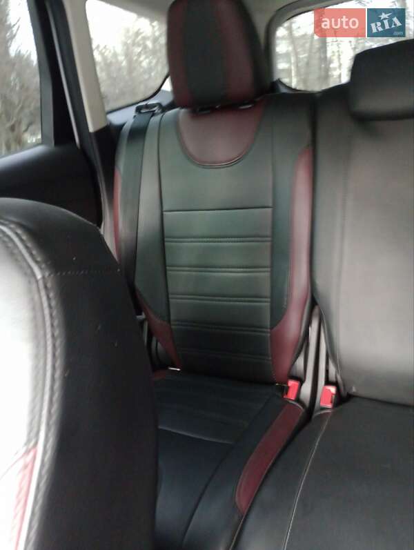 Внедорожник / Кроссовер Ford Escape 2017 в Харькове
