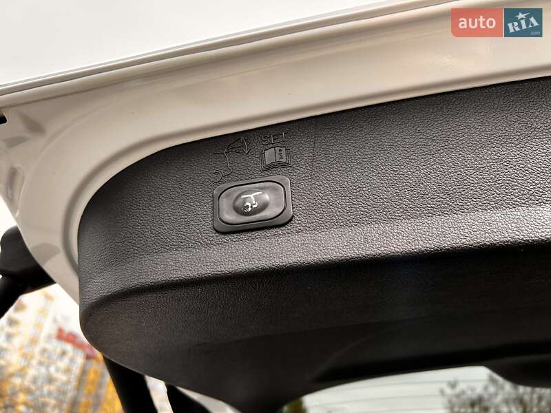 Позашляховик / Кросовер Ford Escape 2018 в Івано-Франківську